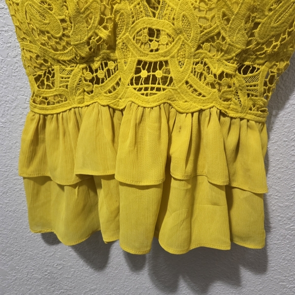 Lulumari Vibrant Yellow Lace Peplum Top - Picture 3 of 5